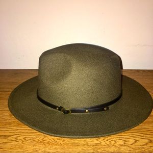 Lisianthus Women’s Belt Buckle Felt Fedora Hat (Color: Olive Green)